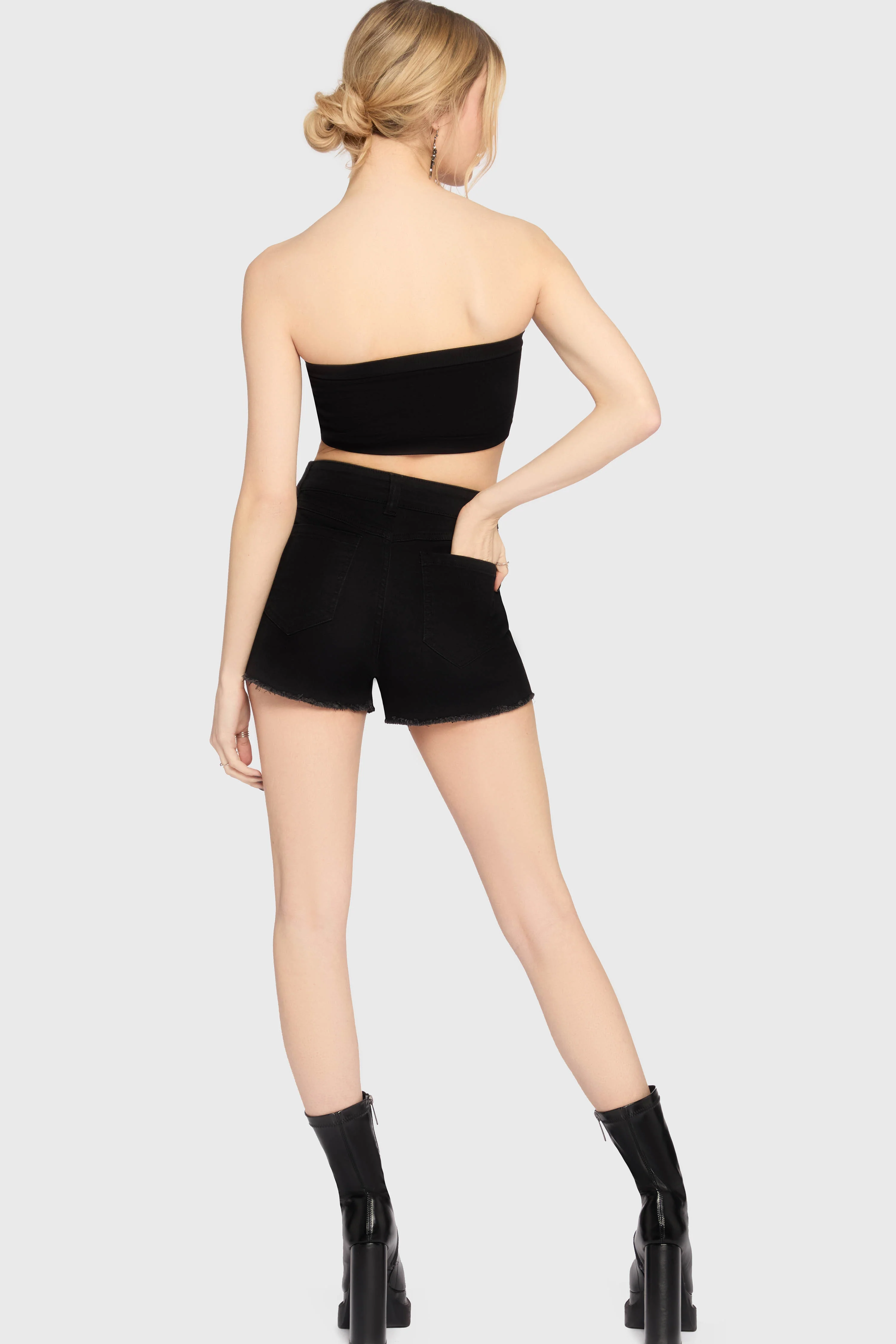 Gaia Adorned Embroidered Shorts - Image 3