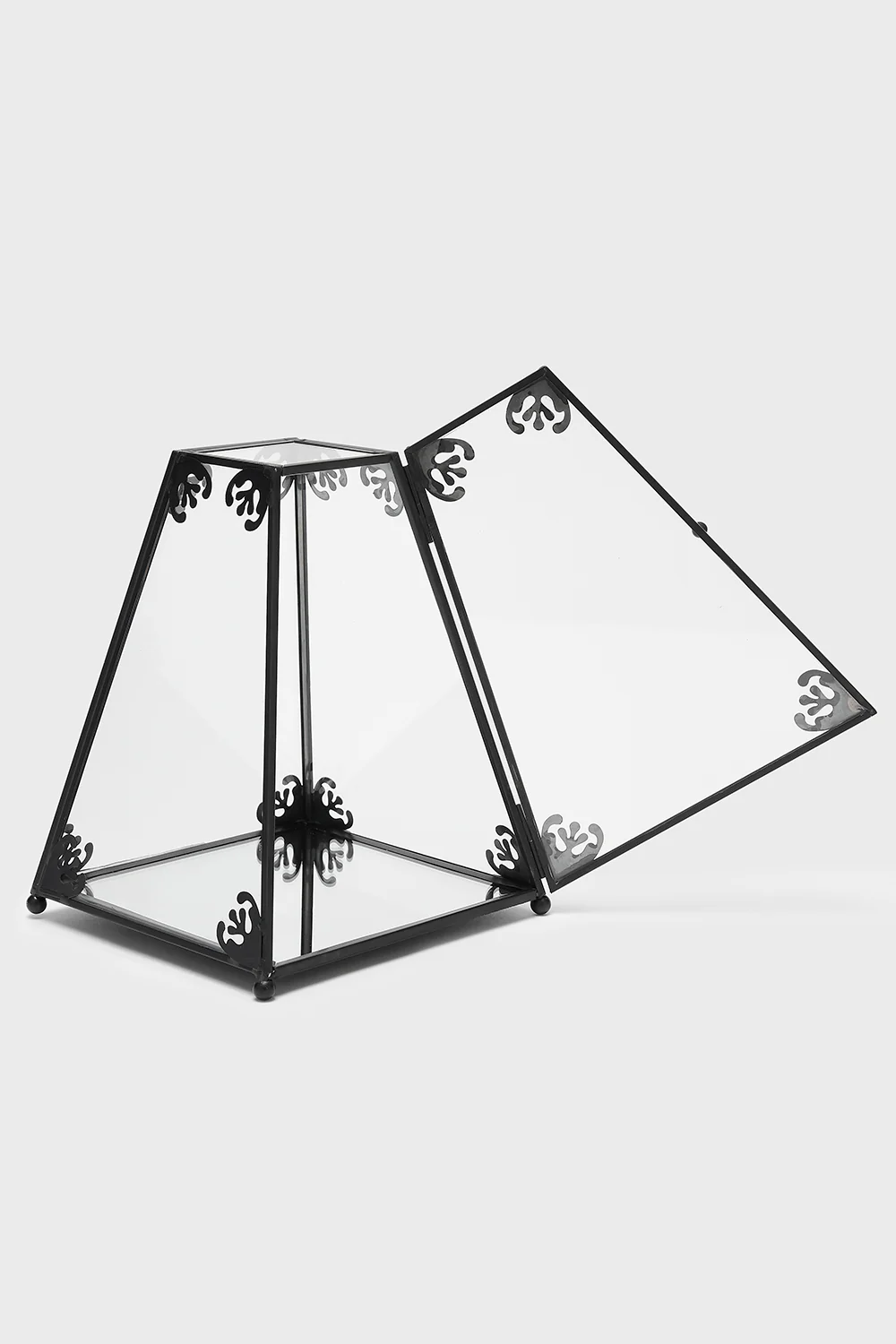 Nova Glass Display Case - Image 3